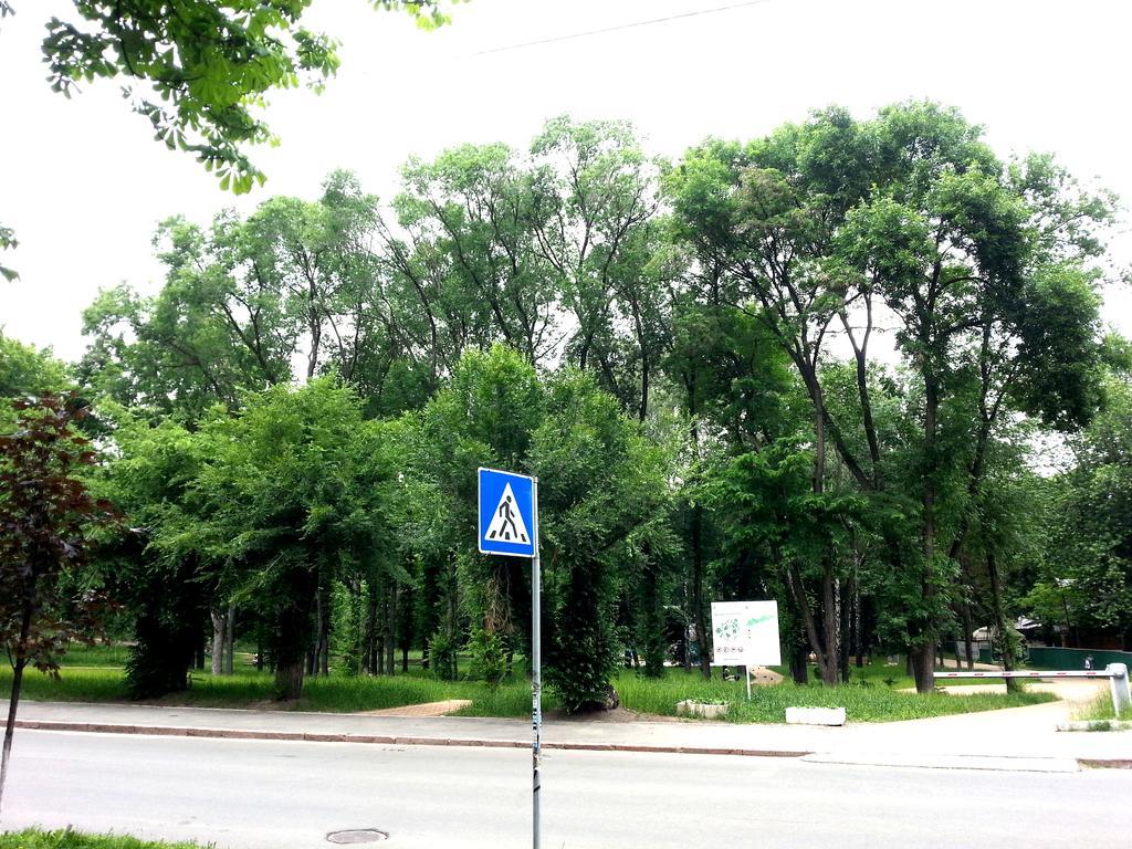 Standard Apartment On Umanskaya Kiev Exterior foto
