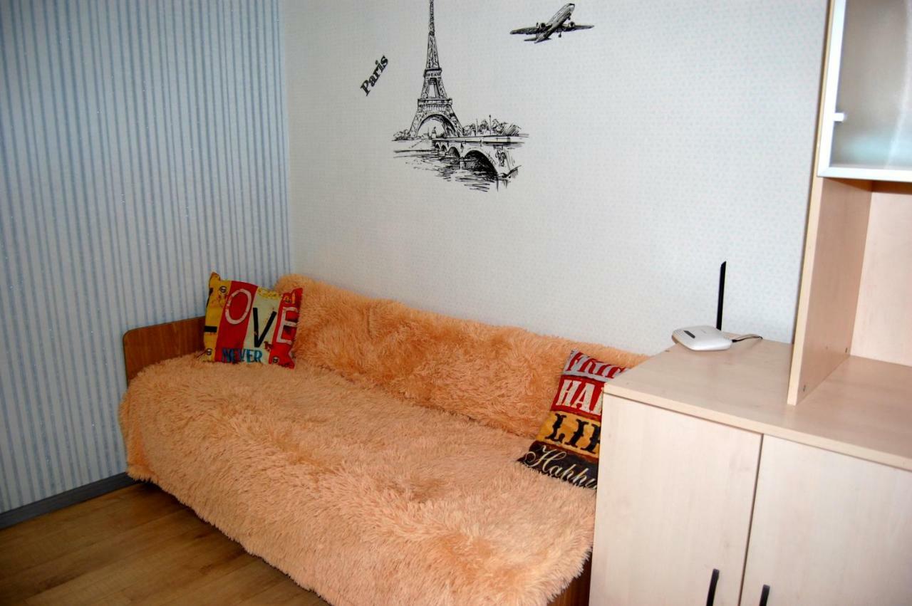 Standard Apartment On Umanskaya Kiev Exterior foto